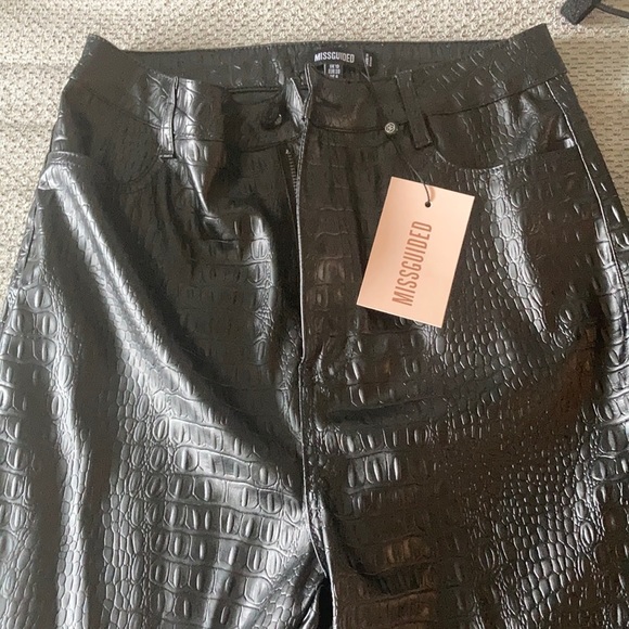 2 pairs MISSGUIDED black Faux Leather Leggings - Picture 6 of 15